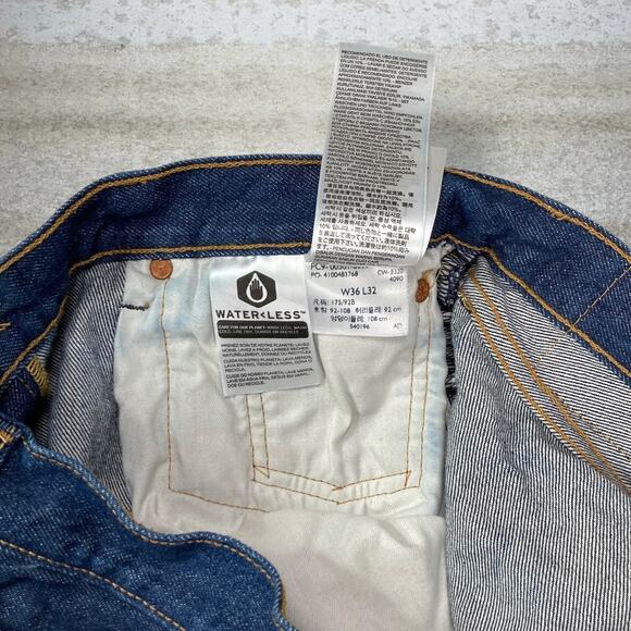 Levis Jeans 501 Regular Straight Leg Fit Dark Wash Denim Button Fly Red Tab - Picture 4 of 6